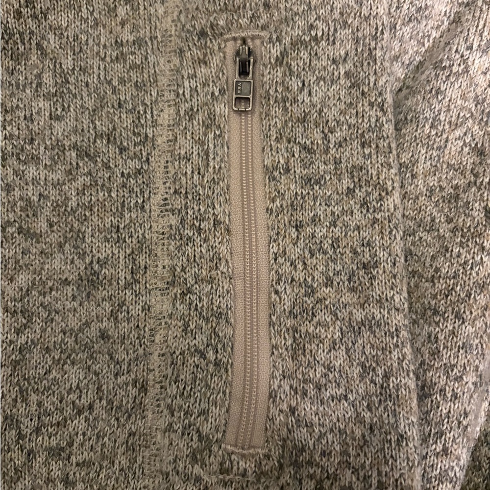Patagonia Heather Gray Fleece Pullover - Picture 4 of 5